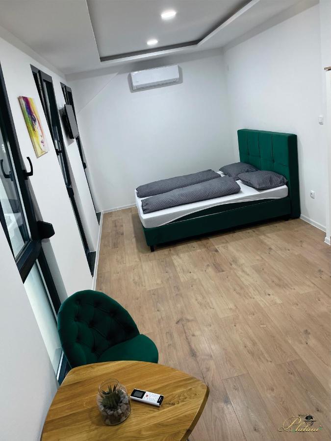 Motel Platani Kotor Varos מראה חיצוני תמונה